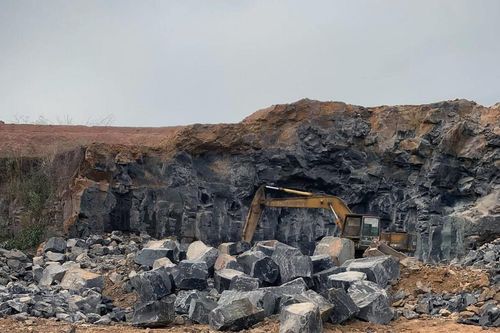 Làm rõ phản ánh khai thác trái phép đá bazan ở Đắk Nông, Bình Phước