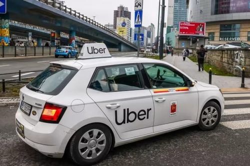 Uber lần đầu ghi nhận lợi nhuận hoạt động kinh doanh tính theo quý