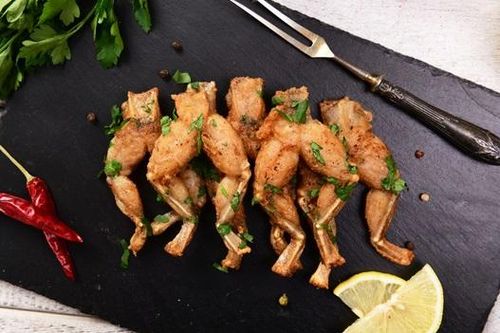 Niềm đam mê với món chân ếch tại châu Âu gây vấn đề nhức nhối ở Indonesia