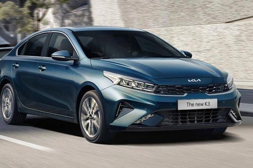 Doanh số xe sedan hạng C lao dốc