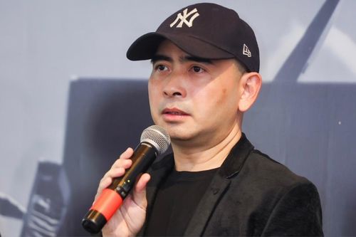 Nhạc sĩ Đức Trí tiết lộ lý do không mời 'tình cũ' Hà Hồ trong live-concert