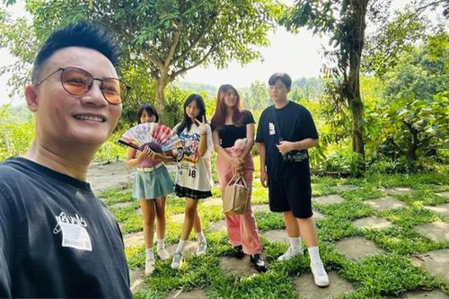 Hoàng Bách hết lời khen ngợi concert Blackpink: 'Vui không khác các show quốc tế
