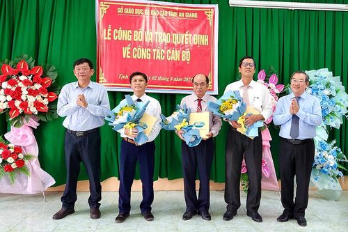 Điều động, bổ nhiệm hiệu trưởng 3 trường trên địa bàn TX. Tịnh Biên