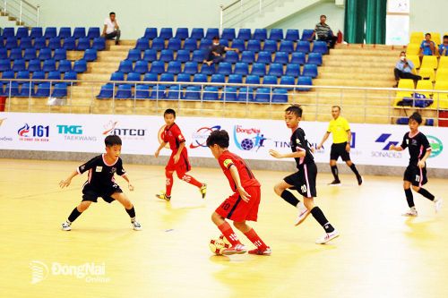 3 tấm vé vào bán kết đã có chủ