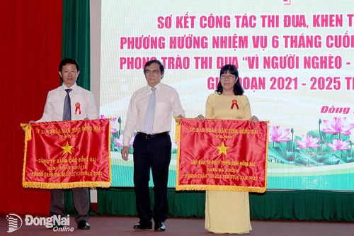 Tổ chức các phong trào thi đua theo đợt, chuyên đề mang tính thiết thực, hiệu quả