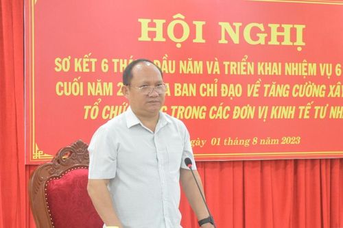 Tiếp tục nâng cao chất lượng hoạt động và phát triển Đảng trong các đơn vị kinh tế tư nhân