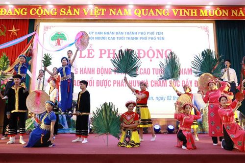 18 tiết mục tham gia Liên hoan tiếng hát Người cao tuổi