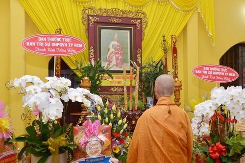 Đức Pháp chủ GHPGVN về thăm ngôi tổ đình nơi Đại lão Hòa thượng Thích Thiện Hào xuất gia