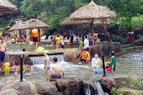 Thừa Thiên - Huế: Phát triển các điểm du lịch sinh thái gắn với suối, thác