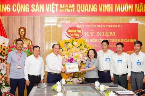 Bí thư Thành ủy Hải Phòng thăm, chúc mừng Ban Tuyên giáo Thành ủy