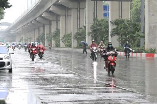 Thời tiết hôm nay 2/8: Mưa to khắp cả nước, cảnh báo lũ quét, sạt lở đất khu vực miền núi