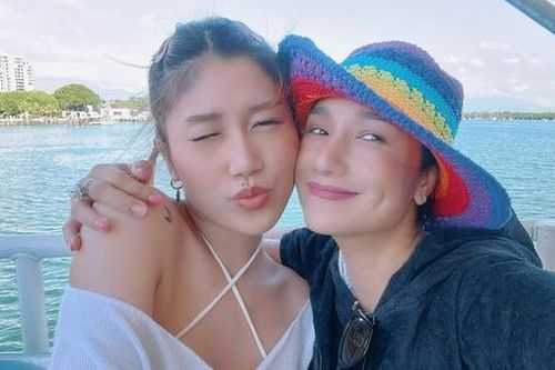 Cát Tường: Cuộc sống giàu có nhưng cô đơn, muốn tìm bạn đời sau 21 năm làm mẹ đơn thân