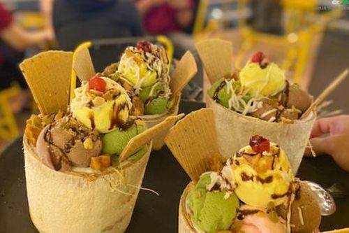 Top 10 quán ăn vặt ngon bá cháy ở Hạ Long du khách nhất định nên 'thẩm'