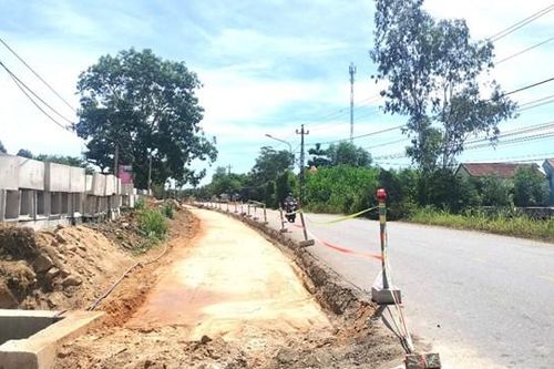 Dự án nâng cấp, cải tạo quốc lộ 14E: Người dân tích cực bàn giao mặt bằng
