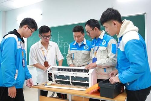 Tìm lối đi phù hợp để tránh thất nghiệp