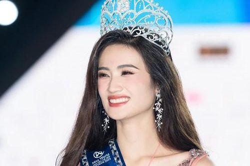 Danh hiệu hoa hậu có là áp lực với những người đẹp mới đăng quang?