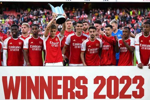 Đánh bại Monaco ở Emirates Cup, Arsenal thách thức Man City ở Siêu cúp Anh