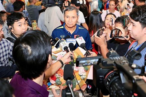 HLV Mai Đức Chung: 'Cầu thủ Việt Nam được tiếp cận với trình độ cao của thế giới'