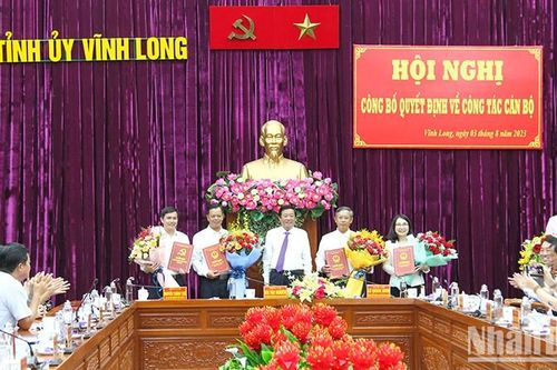 Vĩnh Long bổ nhiệm Giám đốc và phó Giám đốc Sở Y tế