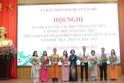 Quận Tây Hồ tổ chức biệt phái giáo viên giỏi trong năm học mới
