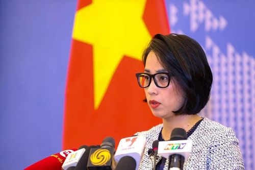 Yêu cầu Philippines xử lý nghiêm vụ việc phá hoại lá Quốc kỳ Việt Nam