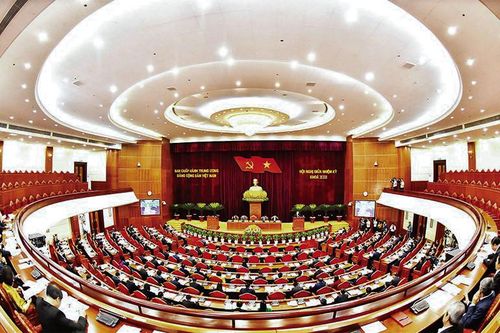 Kiểm soát quyền lực trong công tác cán bộ, đẩy lui nạn 'công quyền gia trưởng'