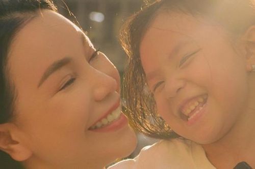 Trà Ngọc Hằng làm từ thiện để giáo dục con gái