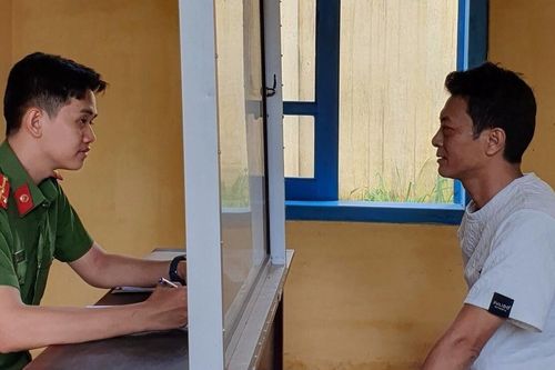 Khởi tố chủ quán karaoke gợi ý cho bạn nhậu hiếp dâm bé gái 13 tuổi