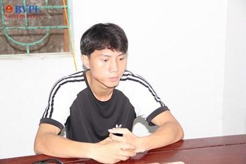 Bắt giữ đối tượng 'chôm đồ' ở siêu thị điện máy