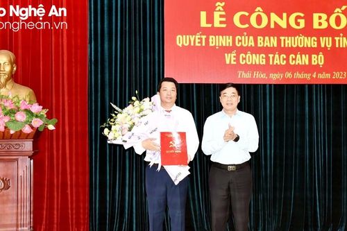 Nghệ An đang xem xét ban hành chính sách hỗ trợ cán bộ lãnh đạo, quản lý luân chuyển cấp tỉnh, cấp huyện, cấp xã