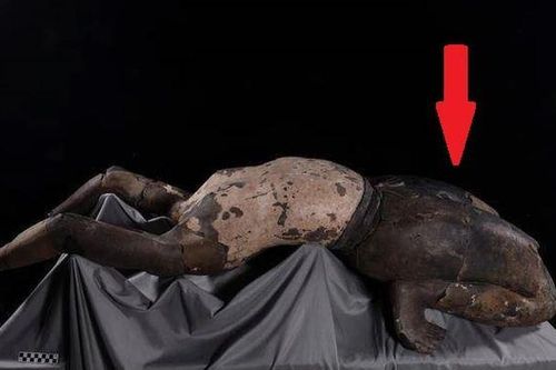 Bí ẩn bức tượng nằm ngửa, hai tay chống đất trong lăng mộ Tần Thủy Hoàng