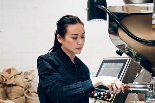 Hành trình đưa hạt cà phê Việt Nam đến thị trường Mỹ của người Mỹ gốc Việt