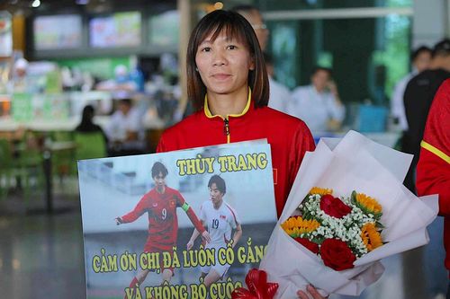 Tuyển thủ Việt Nam nghẹn ngào: Mong 1 giây ở World Cup, tiếc không được ra sân