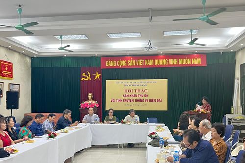 Thiếu hơi thở cuộc sống: 'Món nợ'của những người làm sân khấu