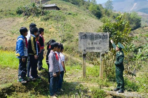 Xác định chiều sâu vành đai biên giới và xác lập vùng cấm trên biên giới