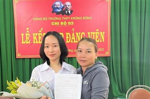 Bí quyết thủ khoa khối C của nữ Bí thư Chi đoàn