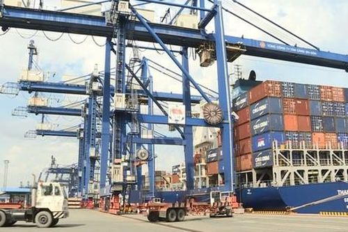 Hơn 1.000 container hàng hóa nhập khẩu 'ăn vạ' tại cảng Cát Lái