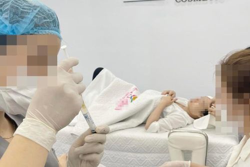 Bác sĩ vừa cấp cứu vừa bức xúc vì bệnh nhân là 'chuột bạch' ở lò đào tạo thẩm mỹ