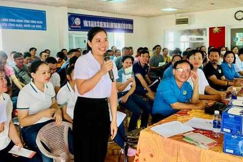 Hội KHHGĐ Thừa Thiên Huế truyền thông chăm sóc SKSS cho người dân vùng sâu, vùng xa