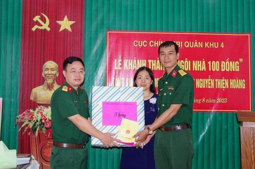 Khánh thành, tặng nhà Kiểm sát viên VKSQS Quân khu 4 có hoàn cảnh khó khăn