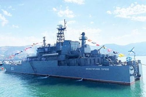 Căn cứ hải quân Nga ở Novorossiysk bị tấn công, một chiến hạm nghi bị trúng đạn