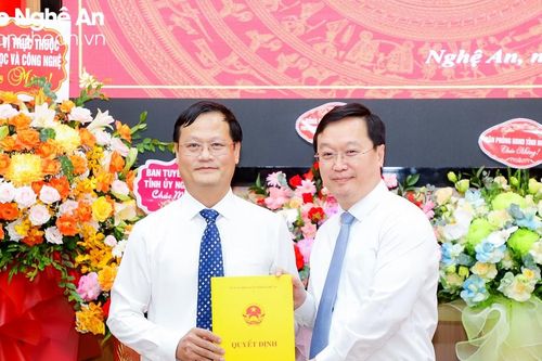 Công bố quyết định điều động, bổ nhiệm Giám đốc Sở Khoa học và Công nghệ