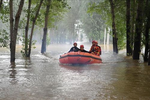Trung Quốc lo ngại thảm họa địa chất do mưa lớn kéo dài