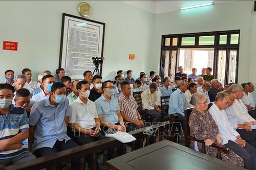 Vụ kê khống hơn 1.200 mộ giả để trục lợi: Tuyên phạt 71 bị cáo