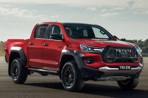 Xe bán tải hiệu suất cao Toyota Hilux GR Sport lộ diện