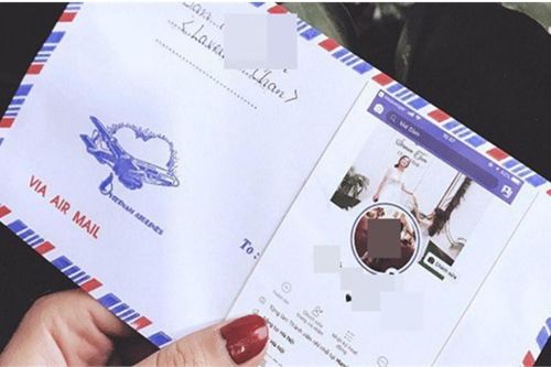 Sau đêm tân hôn, cô dâu bóc phong bì rồi ngao ngán khi nhận được mảnh giấy kỳ lạ nhắc đến chồng mình, đọc kỹ dòng chữ bên trong chú rể 'giận tím mặt'