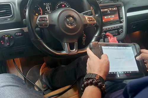 Ngậm đắng nuốt cay khi mua ô tô cũ