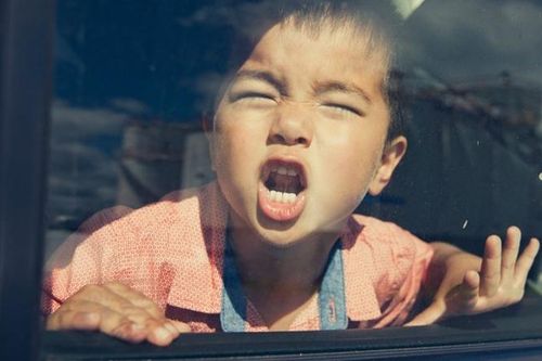 6 chữ cha mẹ thường xuyên nói chỉ gây hại cho con