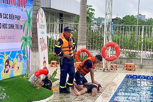 Tuyên truyền, trang bị kỹ năng phòng ngừa đuối nước tại huyện Ngọc Lặc