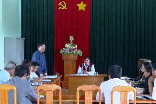Phó Bí thư Tỉnh ủy, Chủ tịch UBND tỉnh Trương Hải Long dự sinh hoạt Chi bộ thôn KDập